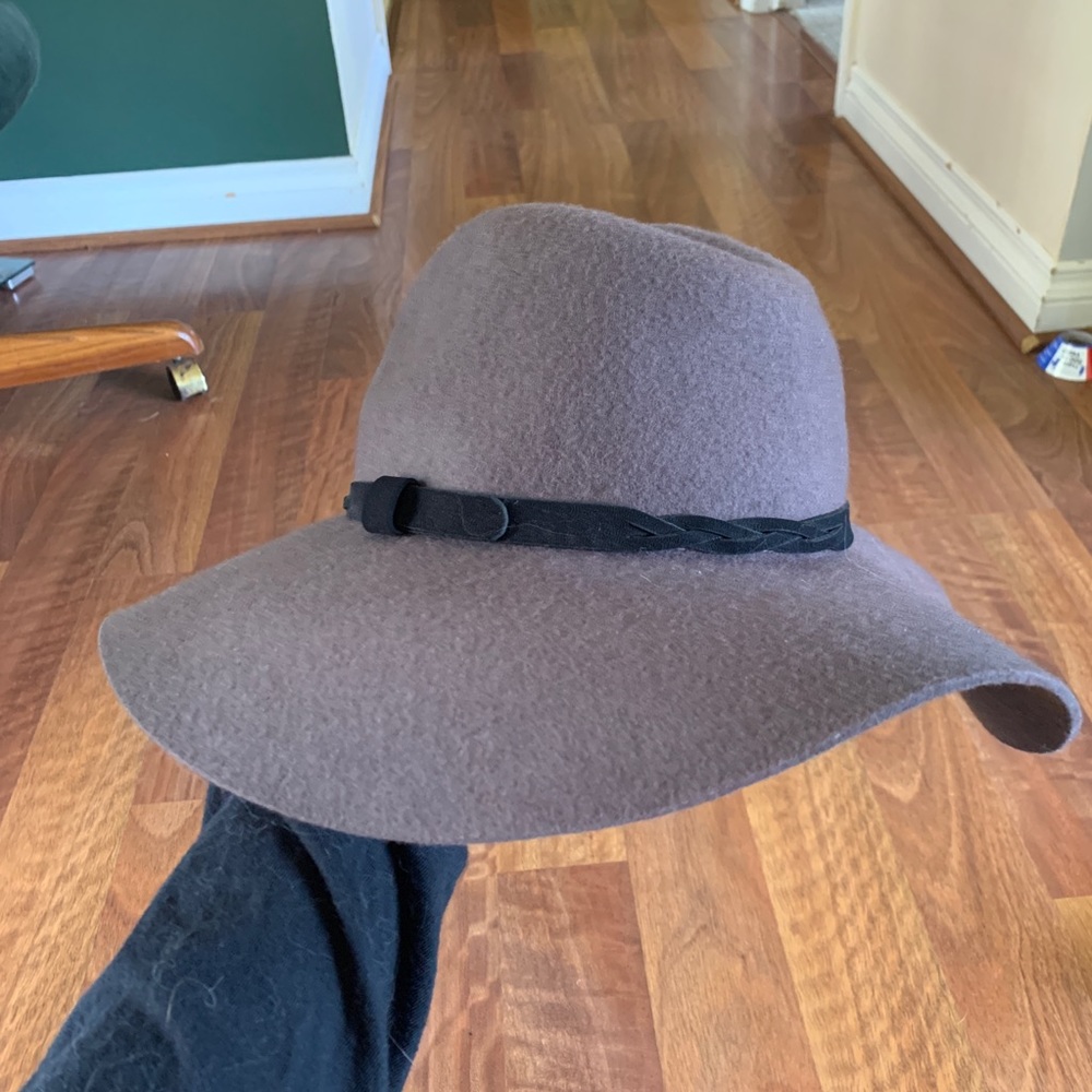 Floppy hat - Picture 4 of 4